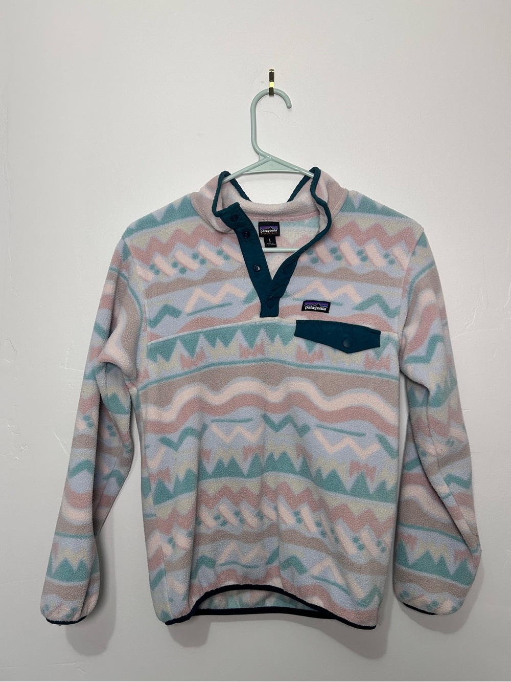 Patagonia Pastel Pattern Synchilla Snap-T Fleece Pullover size large